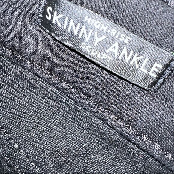 WHBM skinny ankle high rise sculpt jeans - Picture 4 of 8